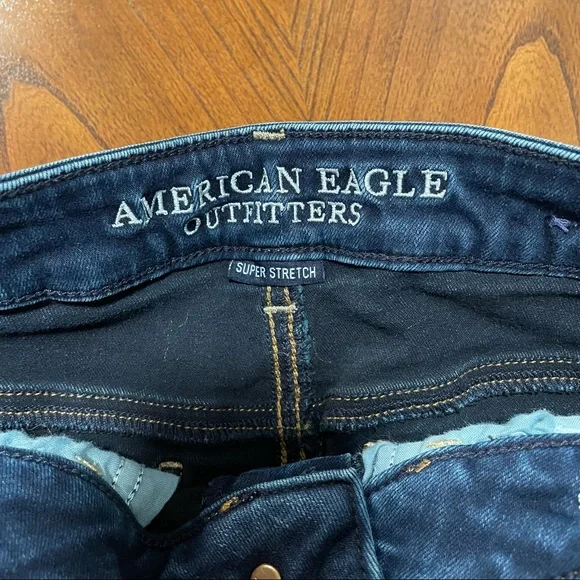 American Eagle Dark Wash Super Stretch Jegging Size 2 - Picture 3 of 5
